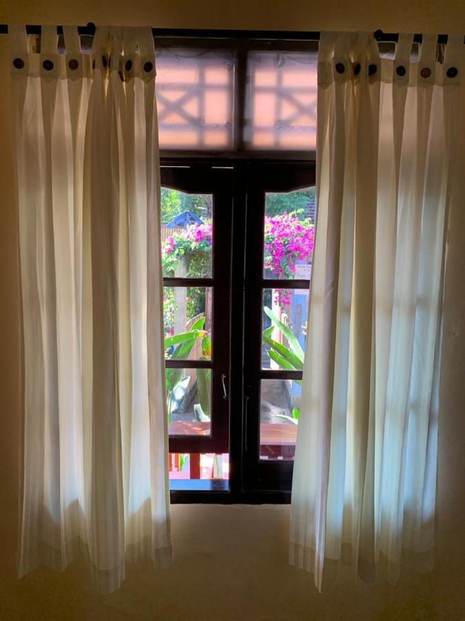 Lisa Homestay Gili Trawangan Esterno foto